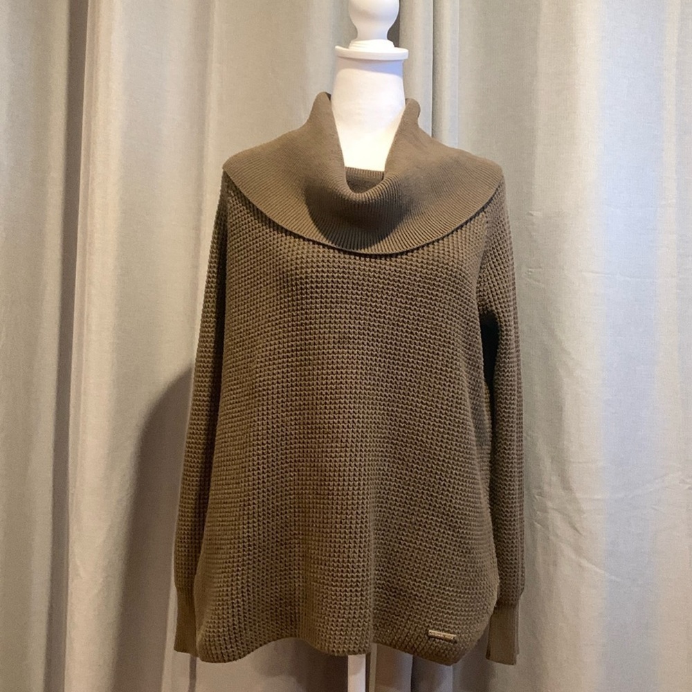 Micheal Kors Brown Cowl Neck Sweater with Plated Insignia Size Small